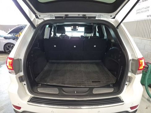 Used 2017 Jeep Grand Cherokee Limited w/ Trailer Tow Group IV AWD/4WD image 21