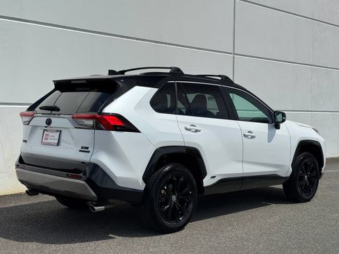 Used 2023 Toyota RAV4 XSE AWD/4WD image 6