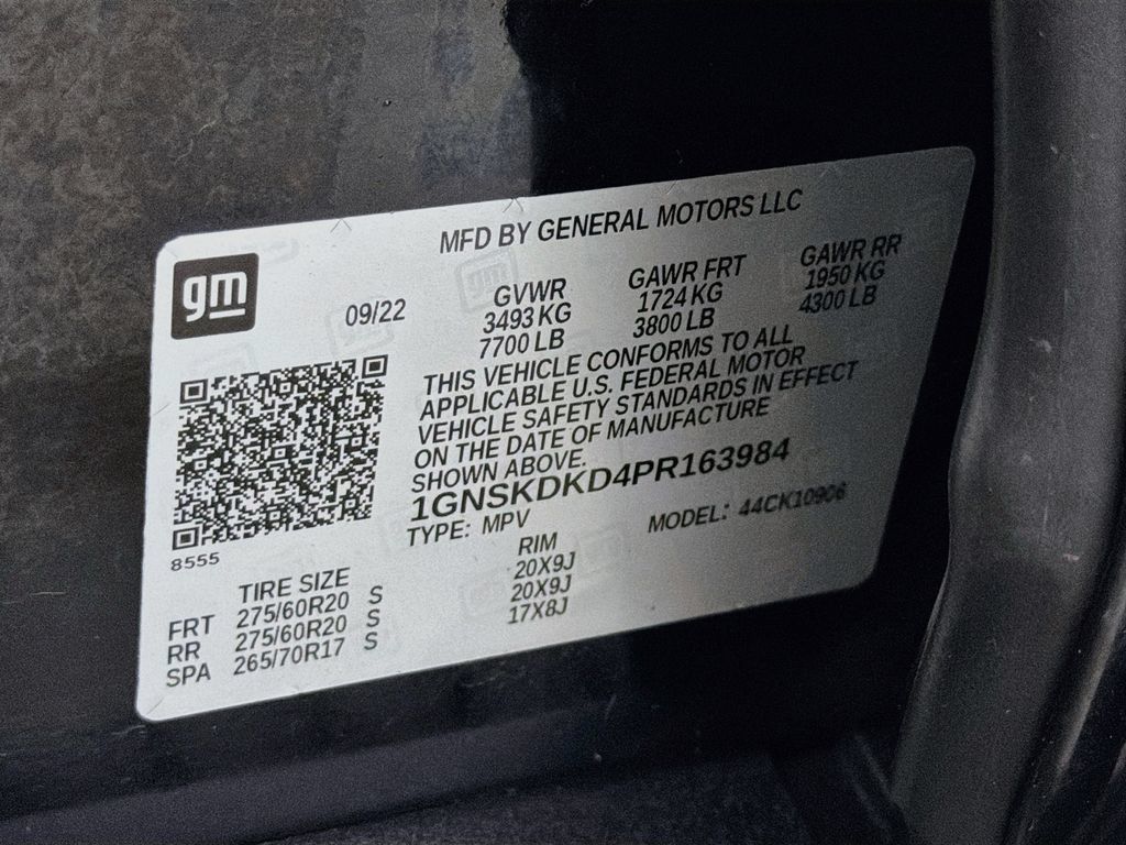 Used 2023 Chevrolet Suburban Z71 w/ Luxury Package AWD/4WD image 31