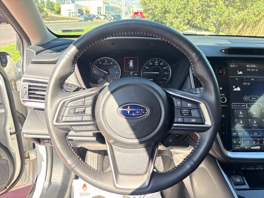 Used 2025 Subaru Outback Touring XT AWD/4WD image 14