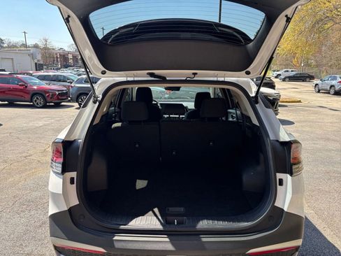 Used 2025 Kia Sportage LX FWD image 31