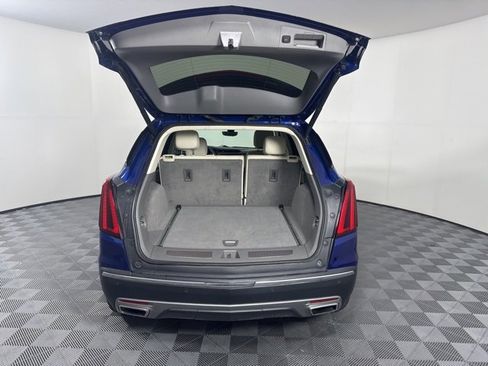 Used 2023 Cadillac XT5 Premium Luxury w/ Technology Package image 11