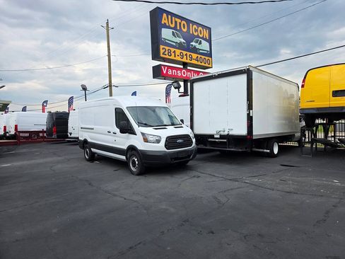 Used 2015 Ford Transit 250 148 Medium Roof RWD image 25