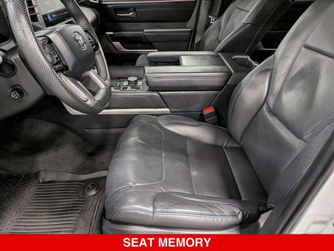 Used 2024 Toyota Tundra Platinum AWD/4WD image 12