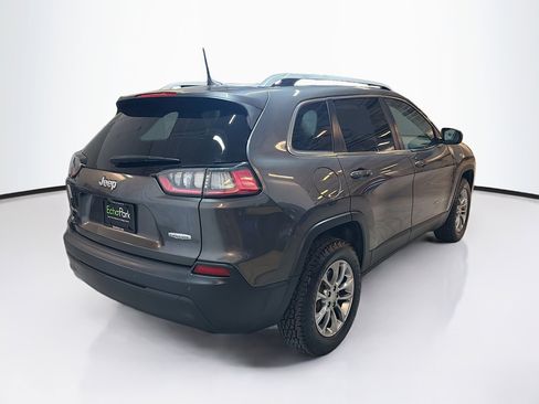 Used 2019 Jeep Cherokee Latitude Plus w/ Cold Weather Group image 9