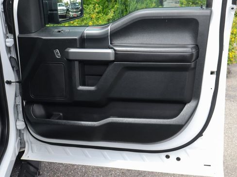 Used 2019 Ford F150 XLT image 42