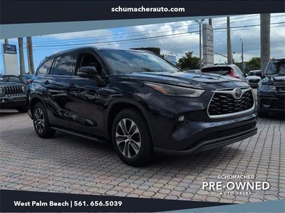 Used 2022 Toyota Highlander XLE