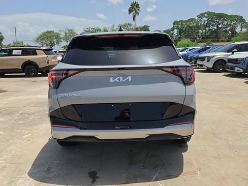 New 2026 Kia Sportage SX FWD image 7