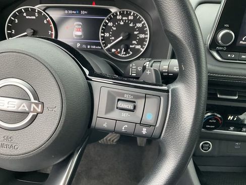 Certified 2023 Nissan Rogue SV image 24