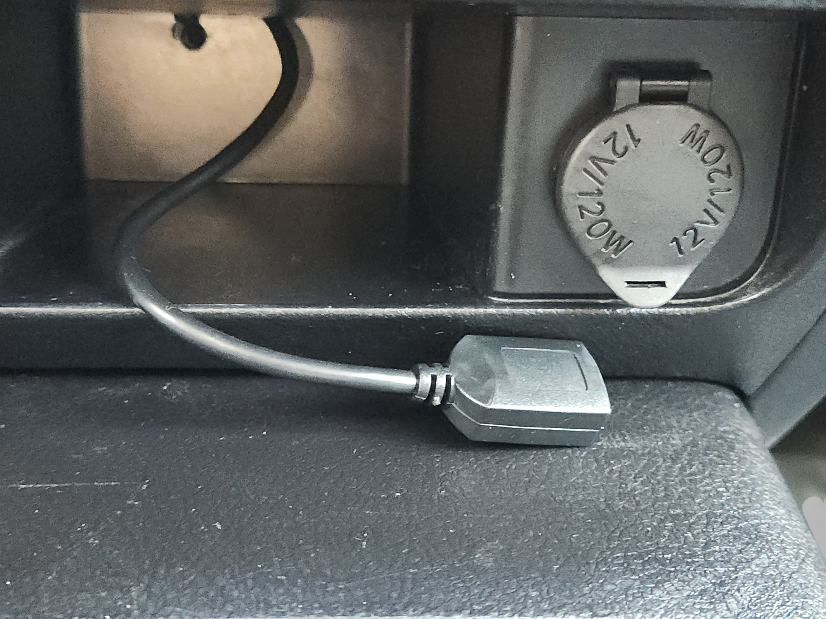 Used 2014 Toyota Sequoia Platinum RWD image 35