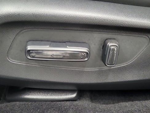 Certified 2024 Honda HR-V EX-L image 24