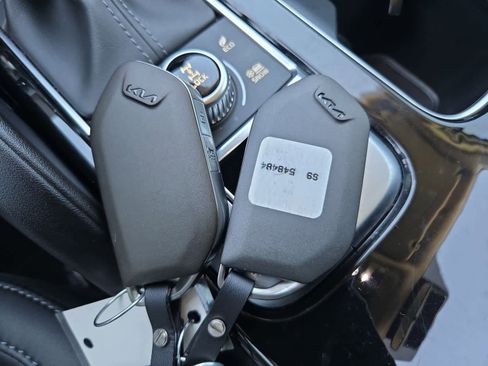 Certified 2024 Kia Telluride S w/ S Sunroof Package image 34