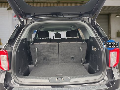 Certified 2022 Ford Explorer XLT image 7