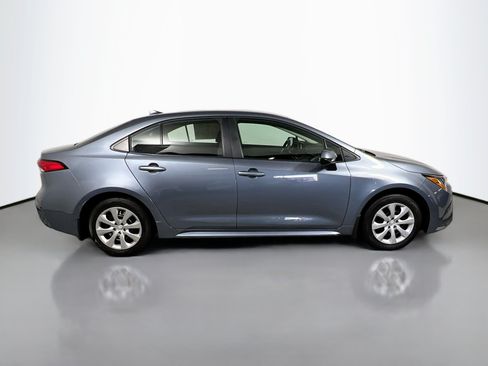 Used 2026 Toyota Corolla LE FWD image 3