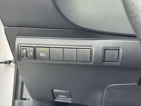 Used 2026 Toyota Corolla LE FWD image 21