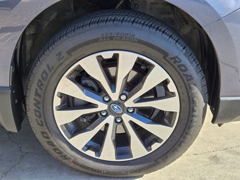 Used 2017 Subaru Outback 3.6R Limited AWD/4WD image 8