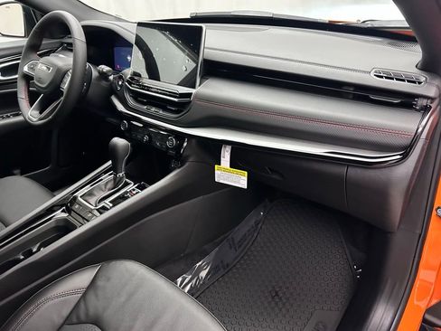 New 2026 Jeep Compass Trailhawk image 18