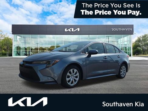 Used 2024 Toyota Corolla LE FWD image 1