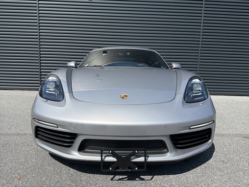 Used 2023 Porsche 718 Cayman S RWD image 8