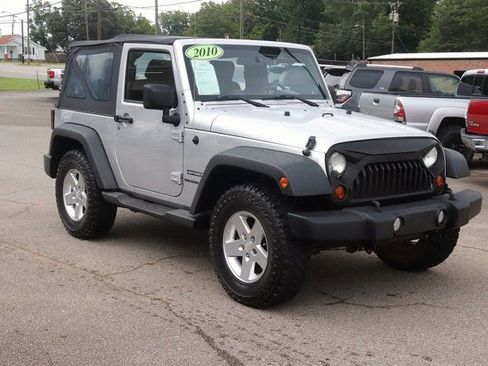 Used 2010 Jeep Wrangler Sport image 3