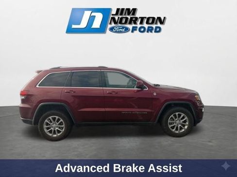 Used 2021 Jeep Grand Cherokee Laredo AWD/4WD image 12