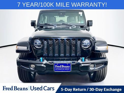 Used 2021 Jeep Wrangler Unlimited Sahara AWD/4WD image 2