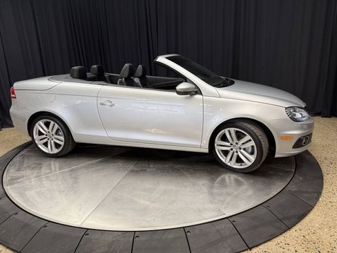 Used 2012 Volkswagen Eos Lux FWD image 6