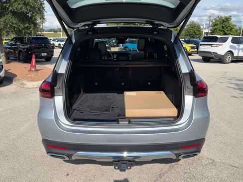 Used 2025 Mercedes-Benz GLE 450 4MATIC w/ Winter Package image 31