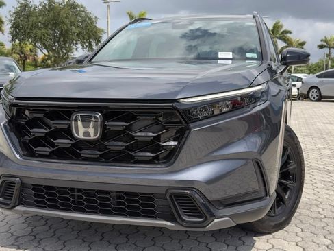 Used 2025 Honda CR-V Sport image 2