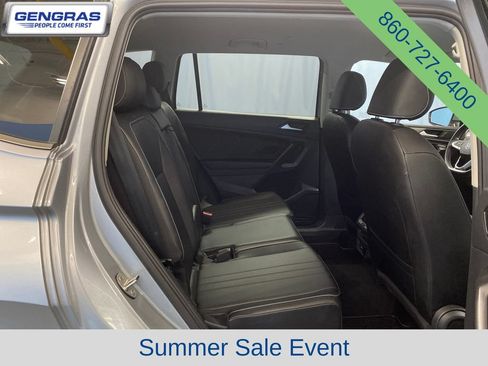 Used 2023 Volkswagen Tiguan SE AWD/4WD image 34