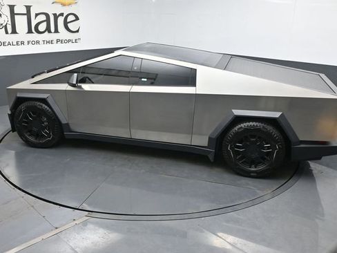 Used 2024 Tesla Cybertruck Cyberbeast AWD/4WD image 37