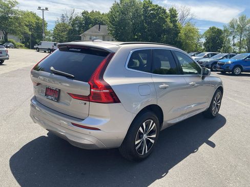 Used 2023 Volvo XC60 B5 Core AWD/4WD image 5