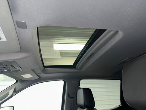 Used 2019 GMC Sierra 1500 SLT w/ SLT Premium Plus Package image 4