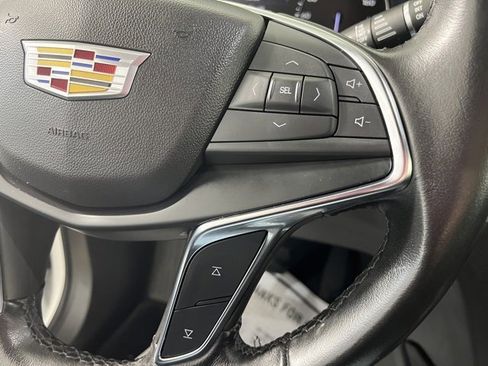 Used 2023 Cadillac XT5 Luxury image 21