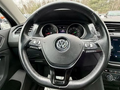 Used 2019 Volkswagen Tiguan SEL image 16
