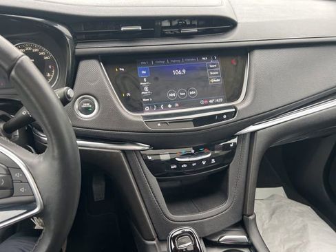 Used 2022 Cadillac XT5 Premium Luxury AWD/4WD image 12