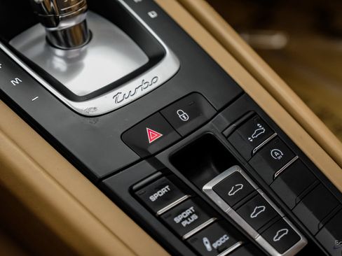 Used 2014 Porsche 911 Turbo S AWD/4WD image 69