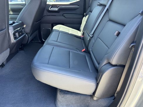 Used 2024 GMC Sierra 1500 SLT w/ SLT Convenience Package RWD image 13