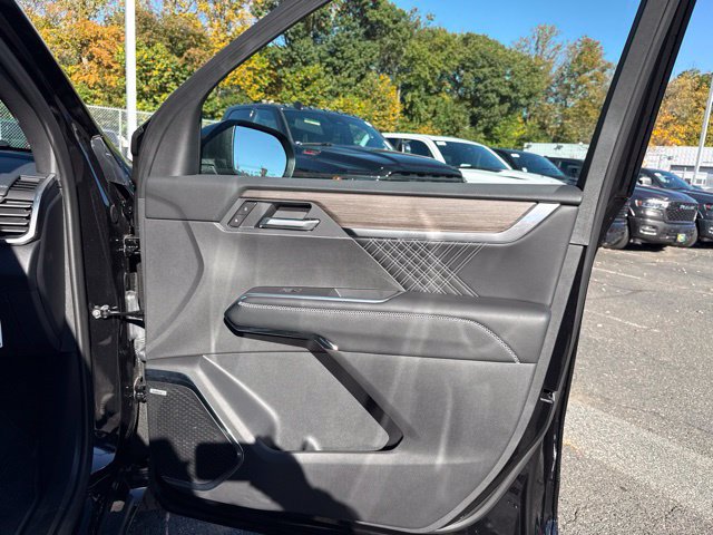 Used 2026 GMC Acadia Denali w/ Super Cruise Package AWD/4WD image 30