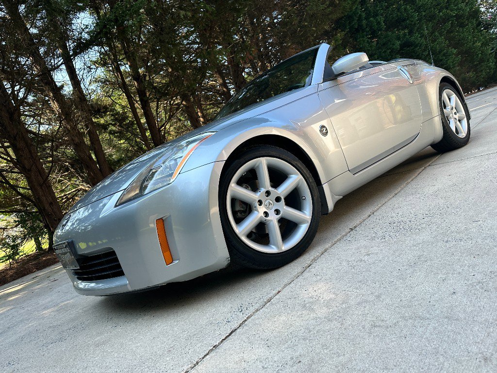 Used 2005 Nissan 350Z Touring RWD image 8
