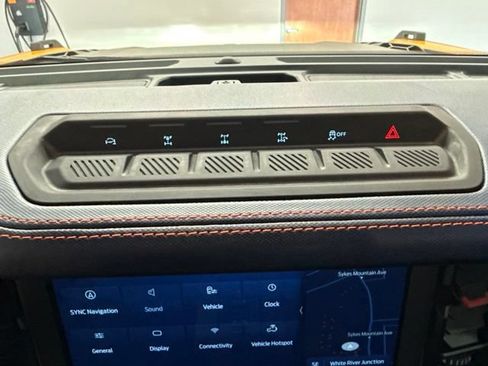 Used 2022 Ford Bronco Raptor w/ Interior Carbon Fiber Pack 6 AWD/4WD image 34