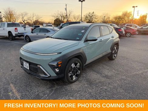 Used 2024 Hyundai Kona SEL image 3