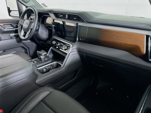Used 2024 GMC Sierra 1500 Denali w/ Denali Reserve Package image 25