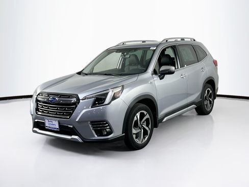 Used 2023 Subaru Forester Touring AWD/4WD image 1