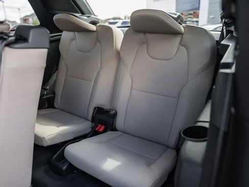 New 2026 Volvo XC90 B6 Plus w/ Protection Package Premier image 36