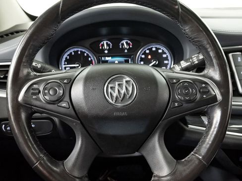Used 2019 Buick Enclave Essence w/ LPO, Sport Appearance Package AWD/4WD image 13