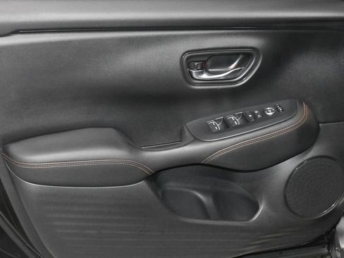 Used 2025 Honda HR-V Sport image 4