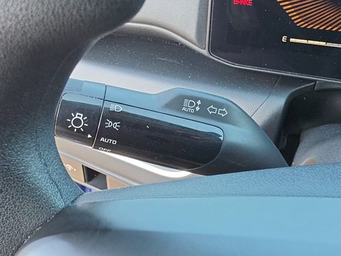 Used 2025 Kia K4 FWD image 21