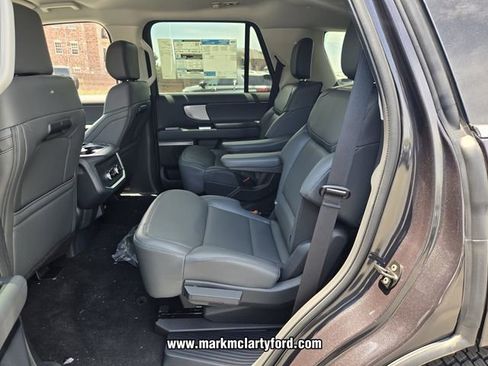 New 2026 Ford Expedition Active RWD image 7