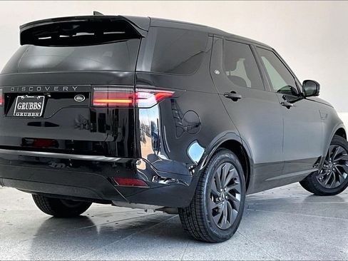 Used 2022 Land Rover Discovery S R-Dynamic image 2
